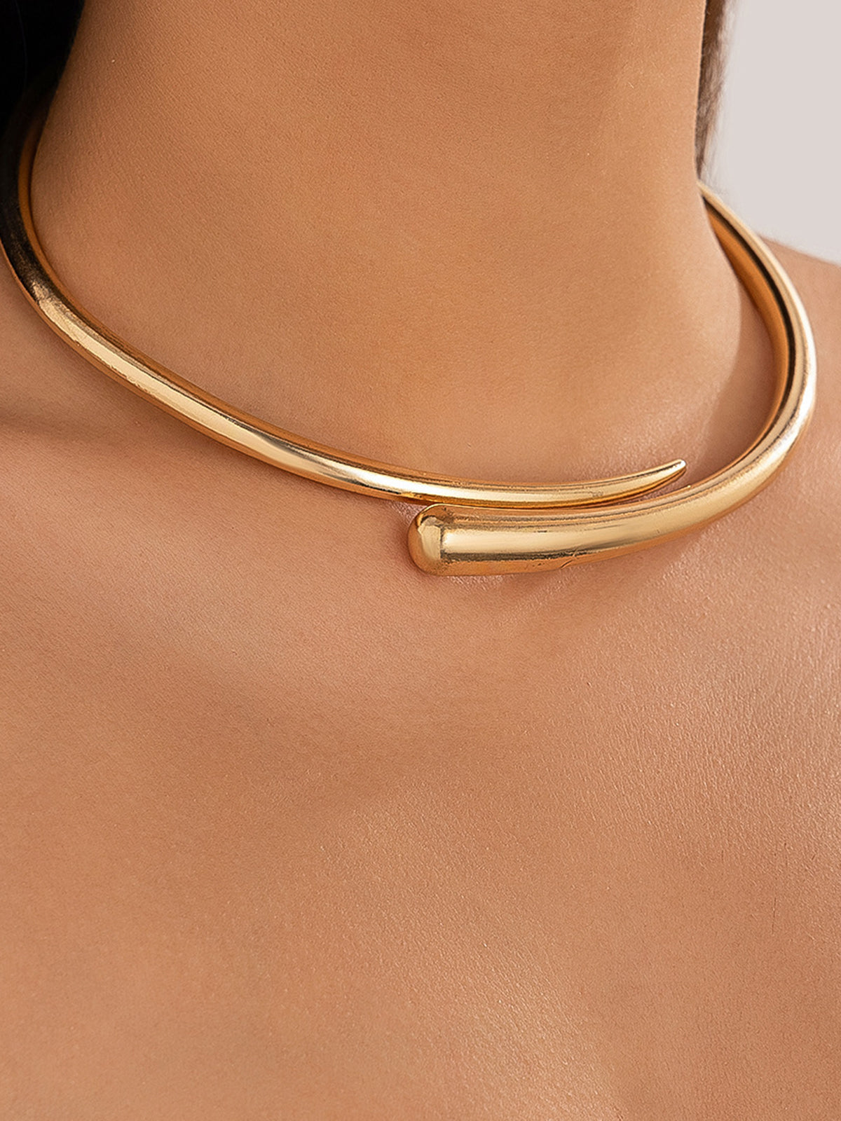 Isa | Choker